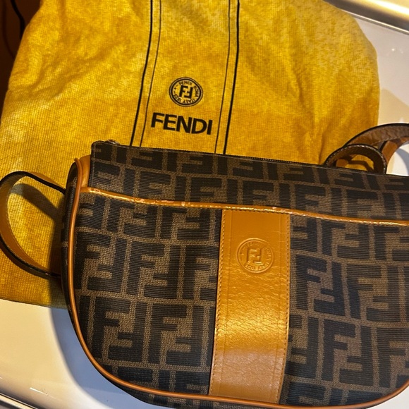 Fendi crossbody bag - Picture 4 of 8